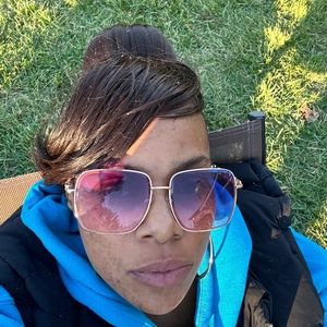 Meet your Posher, Kandice